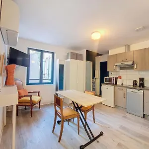 Studio Climatisé Teinturiers Avignon